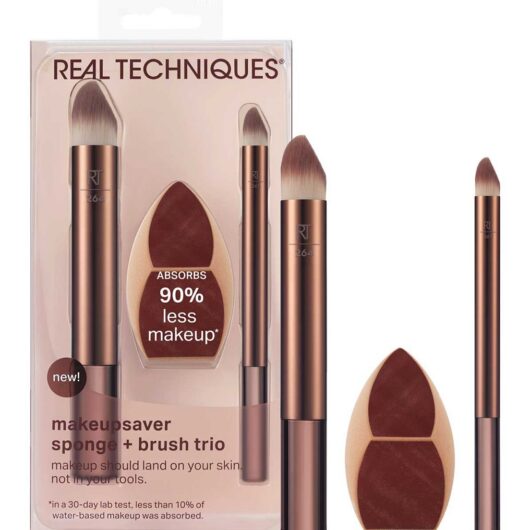 Real Techniques Make Up Saver Sponge And Brush Kit